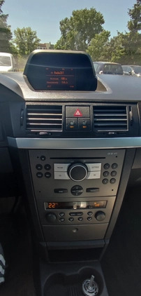 Opel Meriva cena 10999 przebieg: 212000, rok produkcji 2005 z Warszawa małe 211